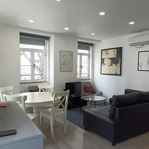  Apartamento Dobairro At Merces Portugal